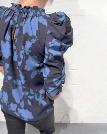 Saar | Blouse Pompmouw Ruche