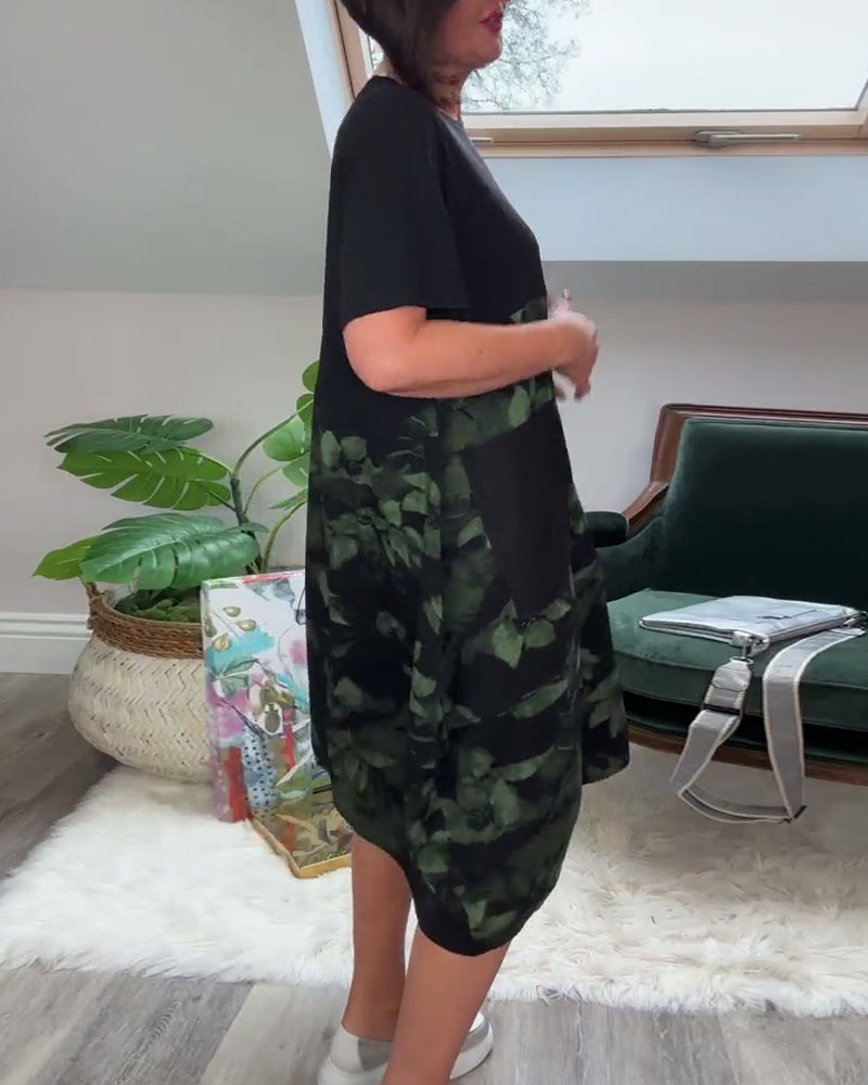 Suzanne l Patchworkjurk met Ronde Halslijn en Bloemenprint